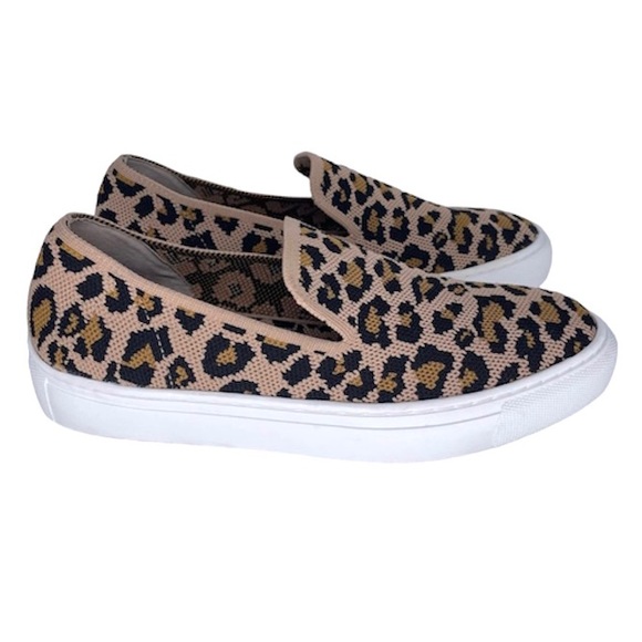 Steven By Steve Madden Kelsea Sneaker - Picture 2 of 8